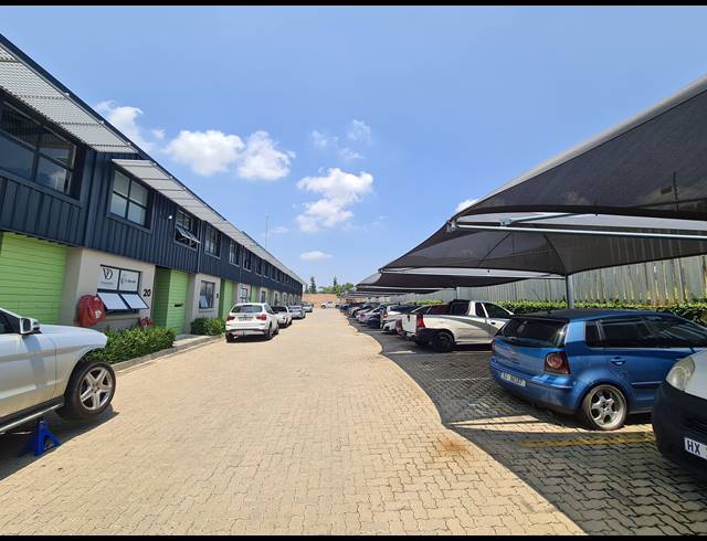 140M² WAREHOUSE TO LET IN PRESIDENT PARK